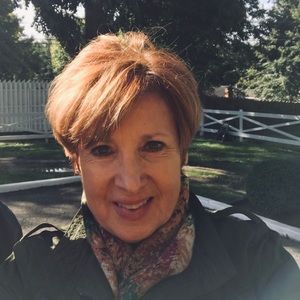 Meet your Posher, Ellen